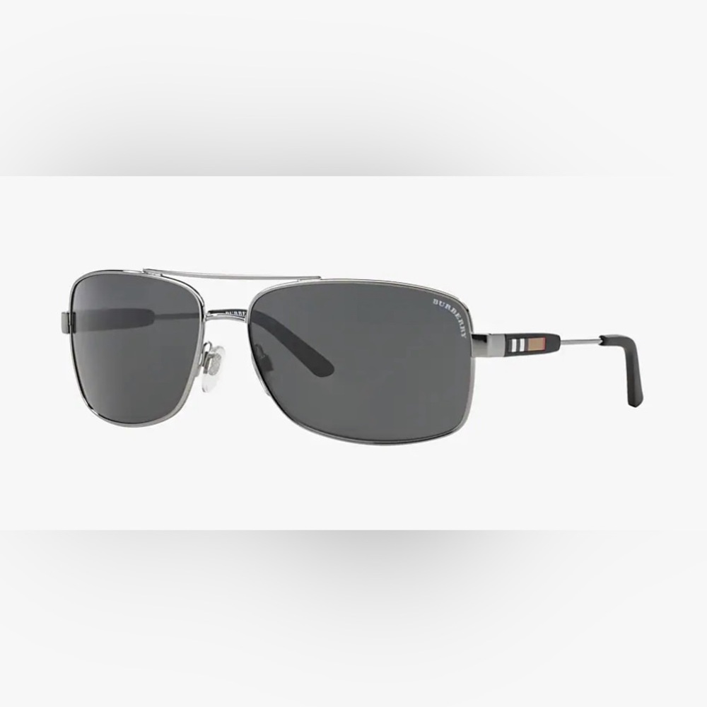 EUC Burberry Sunglasses model BE3074 with Burberry sunglasses case.